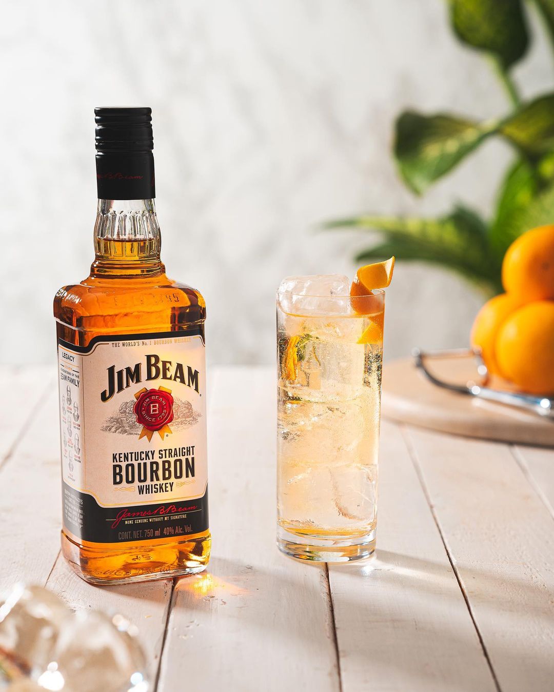 Джим Бим Кентукки Стрейт Бурбон зерновой виски 0.75 л